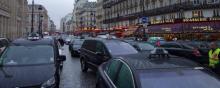 Les taxis parisiens appellent à la grève lundi 15 décembre pour manifester contre l’application de VTC UberPop.
