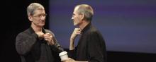 Tim Cook et Steve Jobs le 16 juillet 2010.