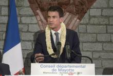 Manuel Valls-Mayotte-collier