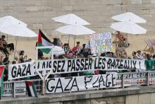 Les manifestants pro-palestiniens près de "Tel Aviv sur Seine".