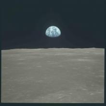 La Terre vue de la Lune.