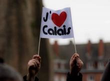 Une affiche 'I Love Calais".