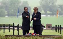 Hollande et Merkel aux commémorations de la bataille de Verdun.