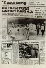 Une 10 06 1972 guerre vietnam naplam fillette FranceSoir