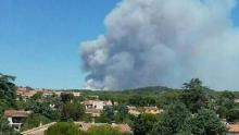 Un incendie "virulent" s'est déclaré peu avant 13h dans le Var. Il a déjà ravagé 150 hectares et une habitation.