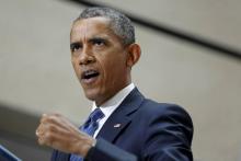 Barack Obama convaincu tape du poing
