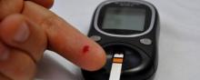 Le diabète se détecte par un test sanguin.