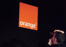 Séance de photos en mars 2014 lors de la présentation des résultats d'Orange