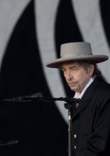 Bob Dylan lors d'un concert au festival Hop Farm de Paddock Wook, au Royaume-Uni, le 30 juin 2012