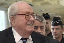 Jean-Marie Le Pen, fondateur du FN, au tribunal de Nanterre le 5 octobre 2016 pour contester son exc