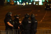 Des policiers après l'attaque à Manchester.