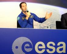 L'astronaute français Thomas Pesquet donne une conférence de presse à Cologne, en Allemagne, le 6 ju