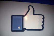 Un Suisse a été condamné pour "diffamation" pour avoir "liké" (aimé) des propos sur Facebook contre 