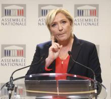 Marine Le Pen donne une conférence de presse sur la loi antiterroriste le 3 octobre 2017 à l'Assembl