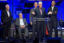 Les cinq derniers présidents américains Jimmy Carter, George H. W. Bush, George W. Bush, Bill Clinto