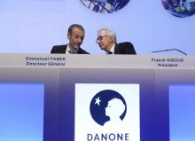 Franck Riboud, président du conseil d'administration de Danone et Emmanuel Faber, directeur général,