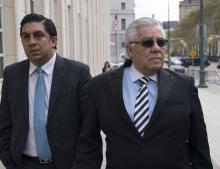 Hector Trujillo, à droite, arrive à la cour fédérale de justice de Brooklyn, à New York, le 25 octob