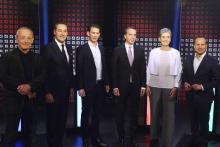 De G à D, Peter Pilz et d'autres candidats lors d'un débat électoral à Vienne le 24 septembre 2017