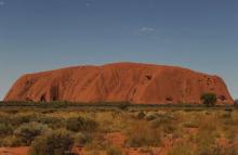 Les touristes n'auront plus à le droit à partir de 2019 d'escalader Uluru, la formation rocheuse du 