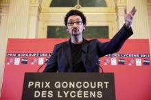 La présidente du Prix Goncourt des Lycéens Margaux Comte présente le roman primé en 2016 "Petit pays
