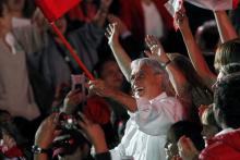 Le candidat de droite à l'élection présidentielle au Chili Sebastian Pinera durant son dernier meeti