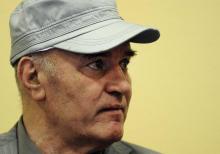 L'ancien chef militaire des Serbes de Bosnie Ratko Mladic devant le le tribunal pénal international 