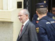Rodrigo Rato quitte son bureau, à Madrid, le 17 avril 2015