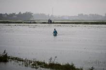 Inondations à Hoi An après le passage du typhon Damrey, le 8 novembre 2017 au Vietnam