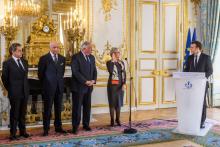 Le président français Emmanuel Macron accueille les membres du Conseil constitutionnel à l'Elysée, à