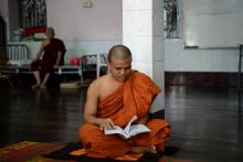 Le moine bouddhiste extrémiste Ottama, le 12 octobre 2017 dans un temple à Rangoun, en Birmanie