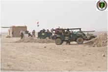 La 10ème brigade sur le front de Tal Afar (janvier 2017). On note les deux véhicules Safir iraniens avec canons sans recul de 106. Derrière un pick-up Land Cruiser surblindé avec mitrailleuse lourde.