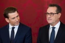 Le nouveau vice-chancelier autrichien Heinz-Christian Strache (D), du parti d'extrême droite (FPO) à