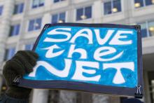 Une manifestation pour la neutralité du net à Washington, le 13 décembre 2017
