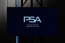 Logo du groupe PSA le 5 avril 2016, lors d'une présentation de sa stratégie à Paris