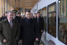 Emmanuel Macron avec le président du conseil départemental du Puy-de-Dôme Jean-Yves Gouttebel à Orcines le 26 janvier 2018