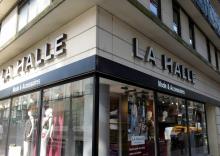 La marque de prêt-à-porter féminin Naf Naf (Vivarte) va être rachetée par le groupe chinois La Chapelle Fashion Co.