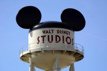 Le groupe de médias et de divertissement Disney annonce le versement d'un bonus à ses employés aux Etats-Unis