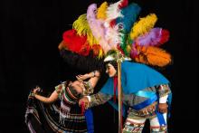 portent leurs costumes pour le festival de Tlaxcala, à Mexico, le 13 février 2018