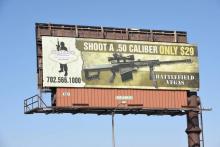 Une publicité pour vendre des armes à Las Vegas, le 4 octobre 2017
