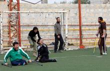 Photo de joueurs de l'équipe de football regroupant des Syriens victimes d'amputation dans le cadre du conflit dans ce pays, prise le 12 janvier 2018 à Idleb