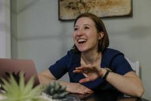 Lindsay Brown, développeuse web de 29 ans, veut se présenter aux élections parlementaires de novembre, le 20 février 2018 à Clark, dans le New Jersey