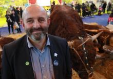 Bruno Dufayet, éleveur de vaches Salers et président de la Fédération nationale bovine (FNB)au Salon de l'Agriculture de la Porte de Versailles le 4 février 2018