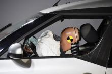 L'Australie a annoncé mercredi le rappel obligatoire de 2,3 millions de véhicules en raison d'un problème de sécurité des airbags Takata, qui ont provoqué une vingtaine de décès dans le monde