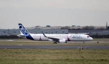 Airbus va relier Paris à New York pour la première fois avec son A321neo "Long Range", ici le 13 février 2018 au Bourget