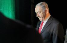 Le Premier ministre israélien Benjamin Netanyahu, accusé dans plusieurs affaires de corruption, quitte une conférence à Tel-Aviv, le 14 février 2018