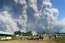 Volcan Mont Sinabung en Indonésié