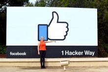 Facebook a présenté dimanche dans la presse britannique ses excuses et les "regrets" de son patron Mark Zuckerberg