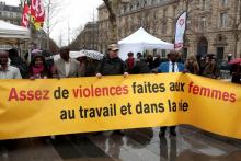 Manifestation à Paris, Place de la République, pour la 41e journée des droits des femmes le 8 mars 2018