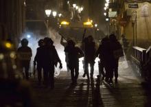 Heurts entre policiers et manifestants après le décès d'un vendeur à la sauvette sénégalais, le 15 mars 2018 à Madrid