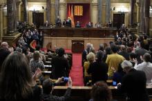 Le président du parlement catalan Roger Torrent annonce la suspension de l'investiture du président régional, le 24 mars 2018 à Barcelone